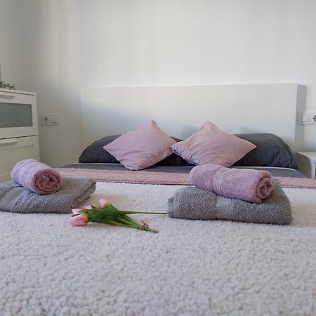 גאנדיה Apartamento Paradise Solo Familias מראה חיצוני תמונה