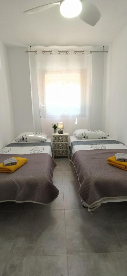 גאנדיה Apartamento Paradise Solo Familias מראה חיצוני תמונה