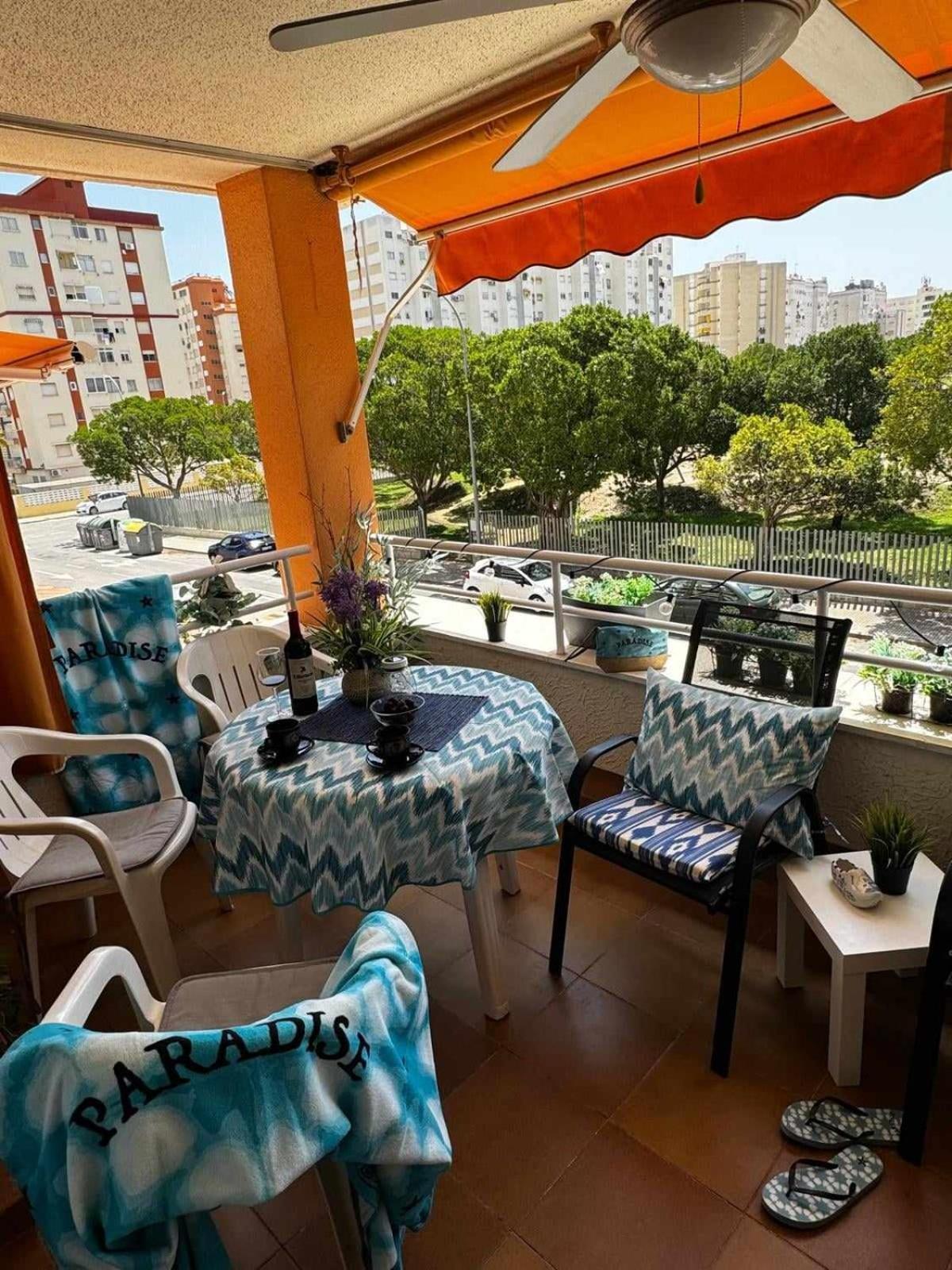 גאנדיה Apartamento Paradise Solo Familias מראה חיצוני תמונה